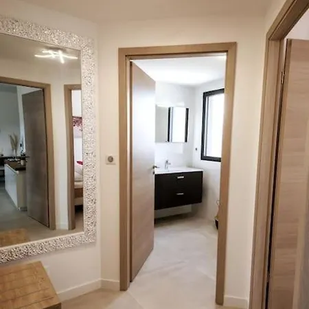דירה Proche Centre Et Commodites, Appt 4/6 Pers פורטו-וישיו
